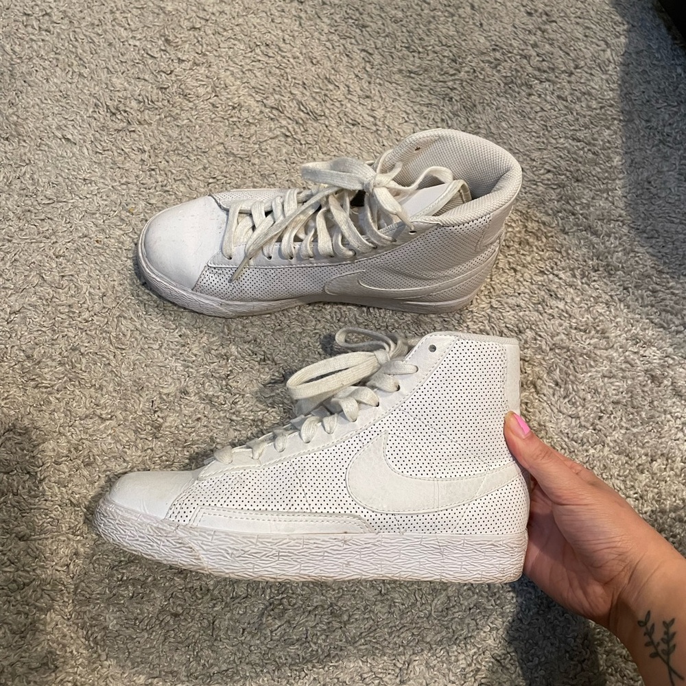 Nike Blazer Mid High Top Shoes